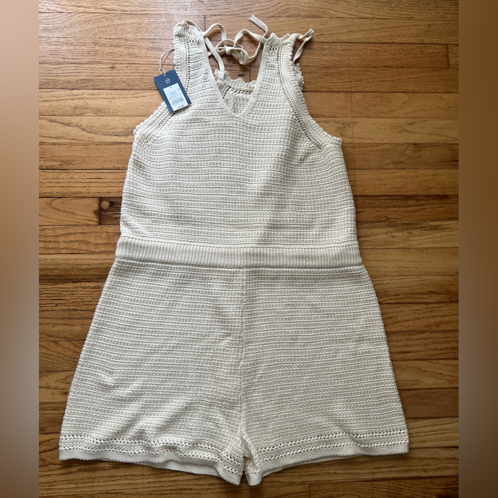 NWT Universal Thread Crochet Beachy Romper